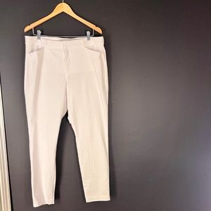 Old Navy, New, White Capri Jeans, 16